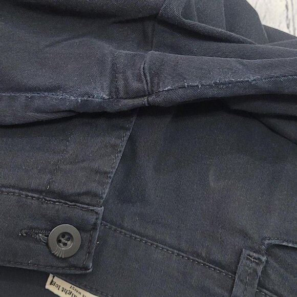 Lee Relaxed Fit Black Jeans | Size 12P | Flaws Noted - Picture 5 of 5